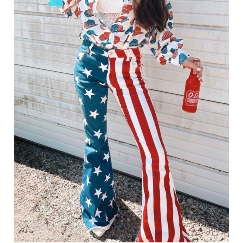 RANCH DRESS'N American Flag Stars and Stripes Flare Jeans